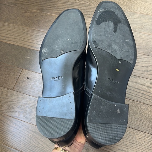 Prada Smooth Leather Lace-Up Dress Shoes with Toe Cap Detail - Picture 7 of 9